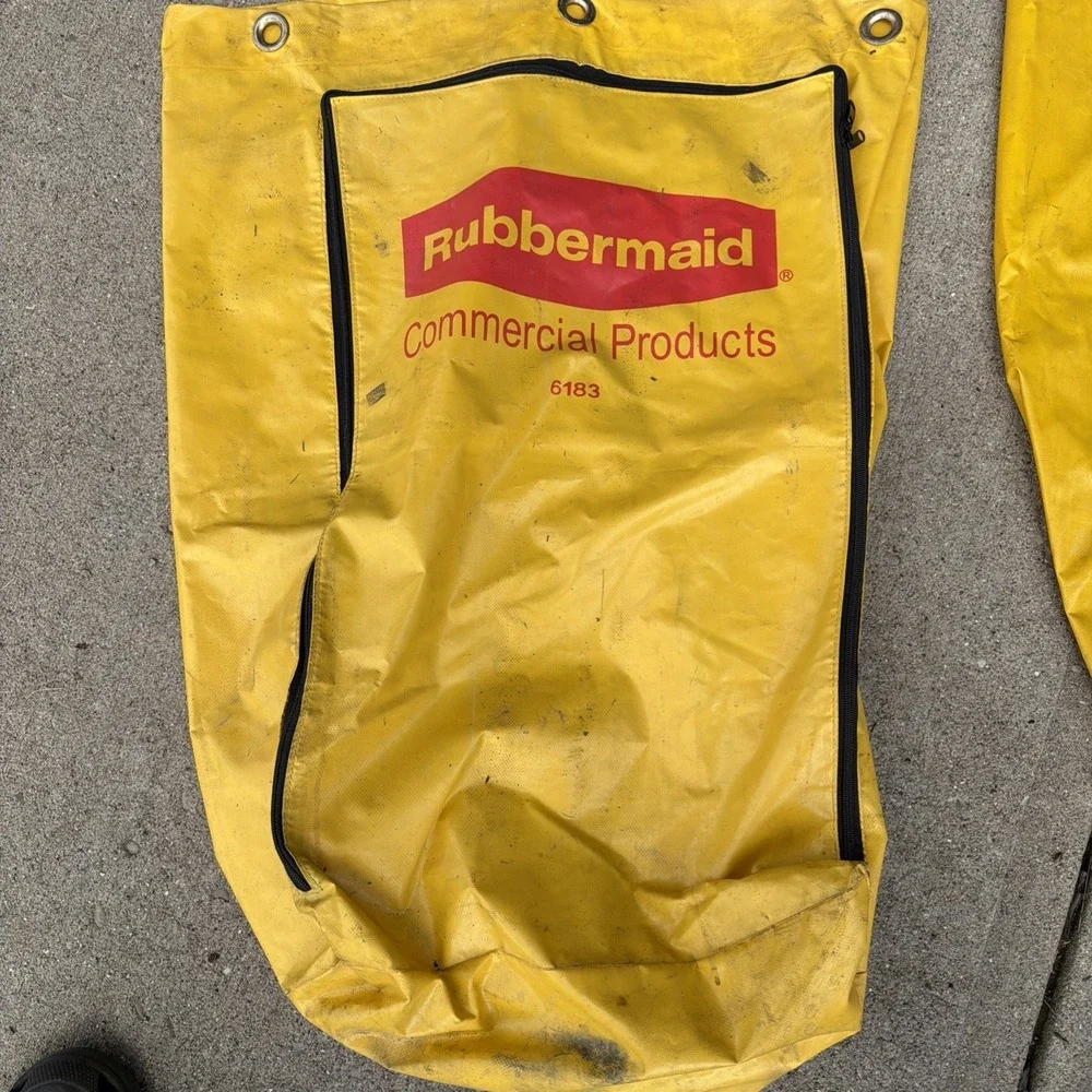 (4)‎ Rubbermaid Commercial 6183 Zippered Yellow Vinyl Cleaning Cart Bag